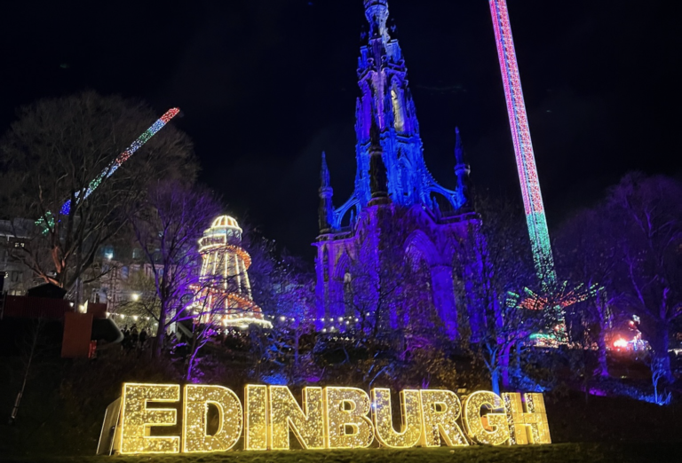 Guía Completa de Edimburgo en Navidad: Mercados, luces y magia invernal