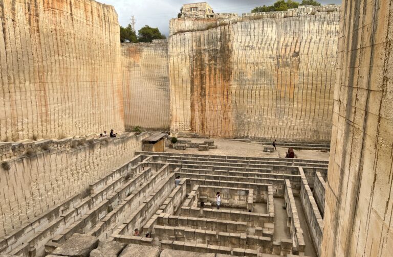 Líthica, el lugar más inesperado y alucinante de Menorca
