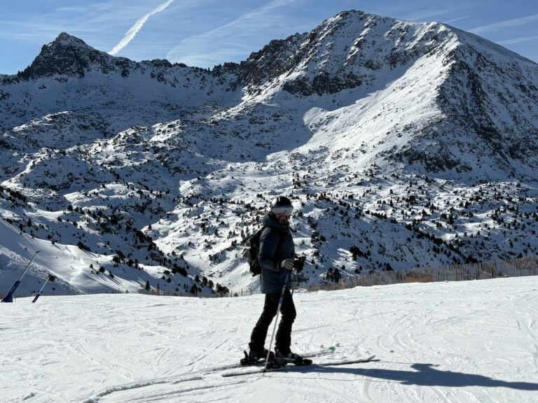 Forfaits y Jardín de Nieve en El Tarter: Guía de Precios y Trucos 2026