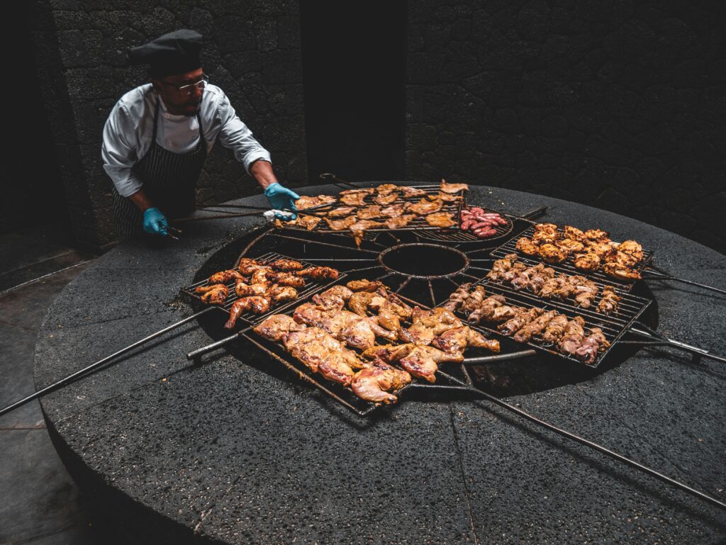 Teleclub canario en Lanzarote con cocina tradicional y ambiente auténtico