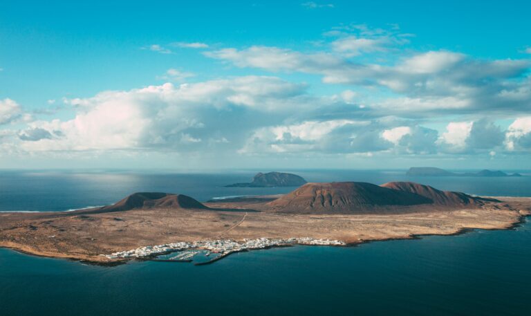 playas vírgenes de La Graciosa, la isla sin asfalto de Lanzarote